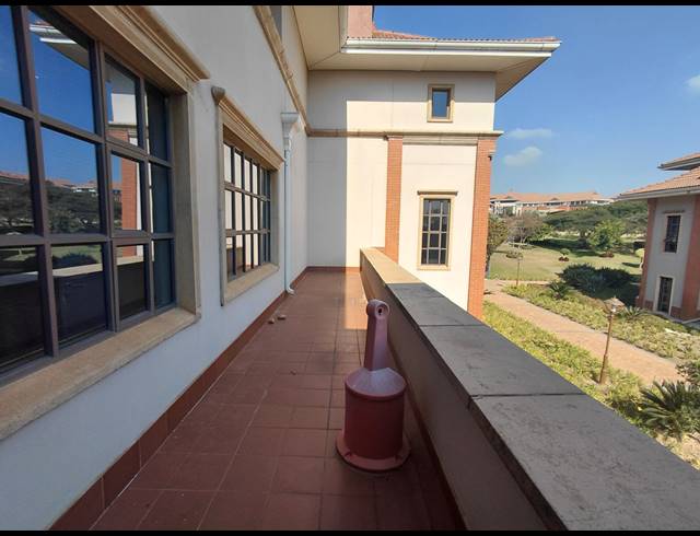 112M² OFFICE TO LET IN BRYANSTON